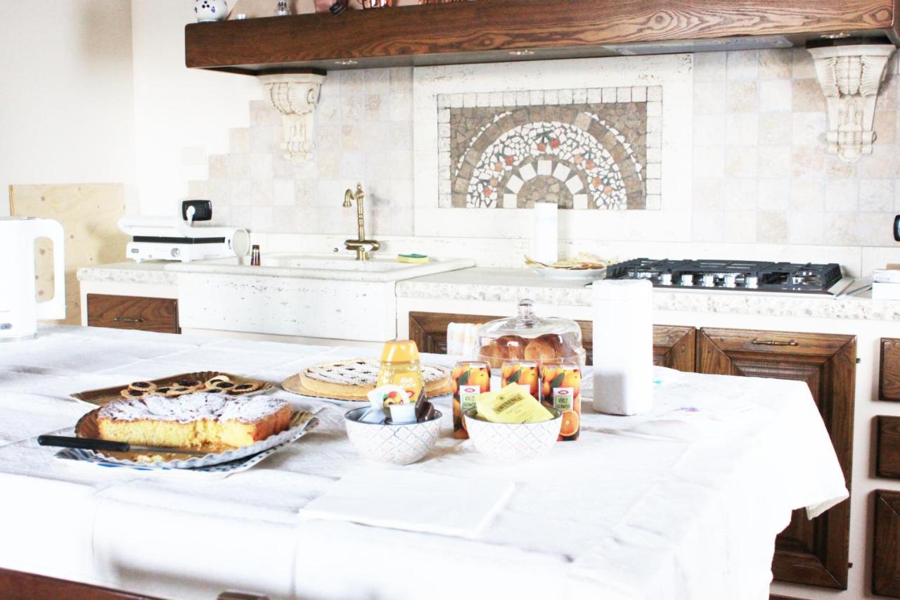 B&B La Toscanina ซานมีเนียโต ภายนอก รูปภาพ