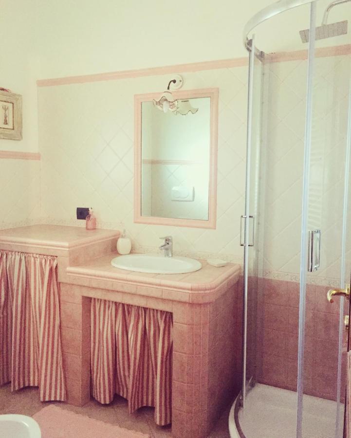 B&B La Toscanina ซานมีเนียโต ภายนอก รูปภาพ