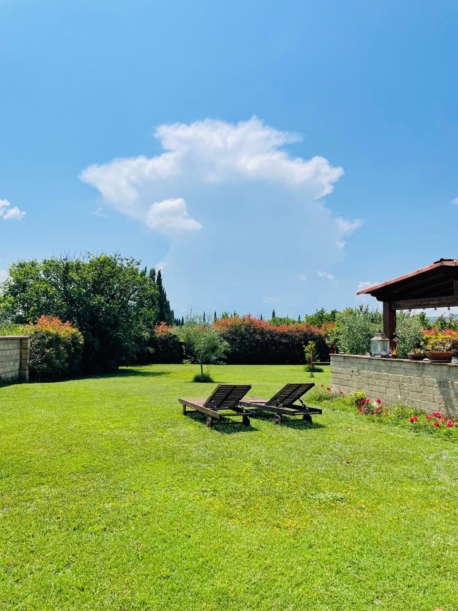 B&B La Toscanina ซานมีเนียโต ภายนอก รูปภาพ